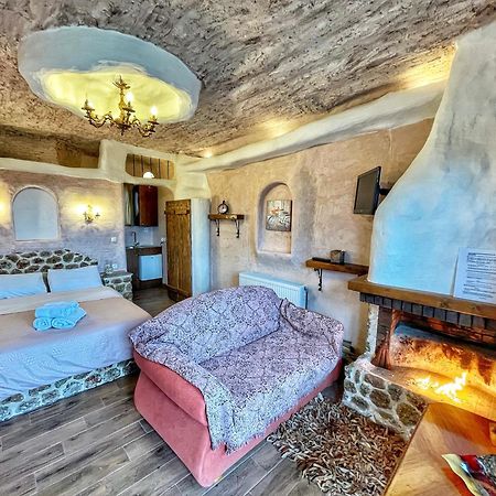 Anilia Guesthouse Synikia Mesi Trikalon Exterior photo