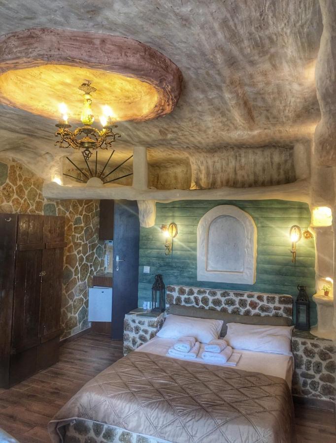 Anilia Guesthouse Synikia Mesi Trikalon Exterior photo